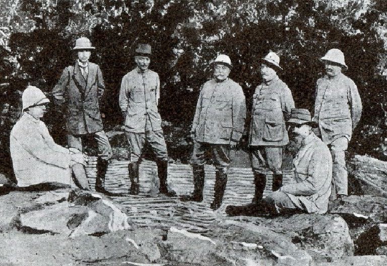 Les fondateurs: the men who would make the Bokor station, photographed on the plateau in 1918
